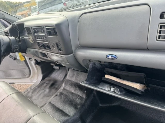 2004 Ford Super Duty 1st Gen - Image 10 of 13