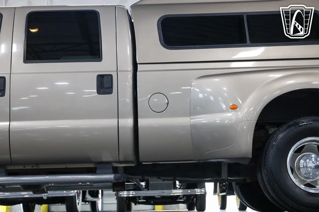 2004 Ford Super Duty 1st Gen - Image 19 of 21