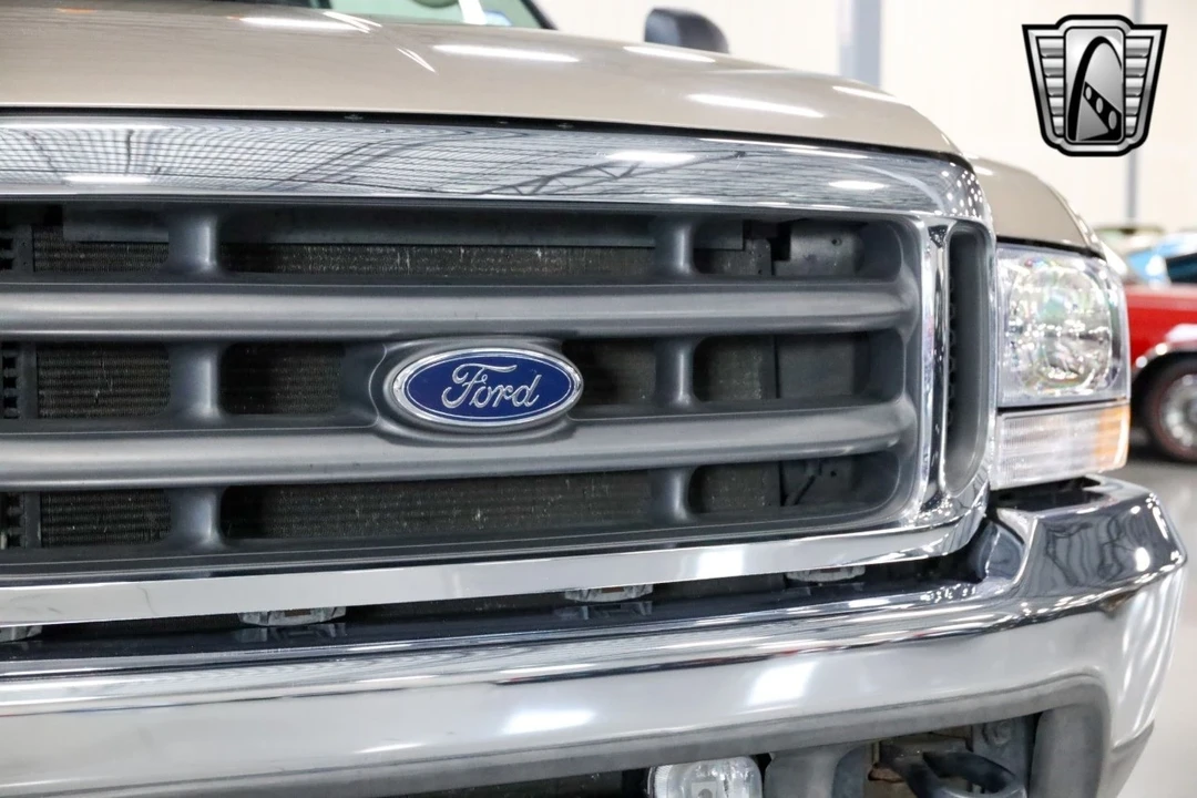 2004 Ford Super Duty 1st Gen - Image 9 of 12