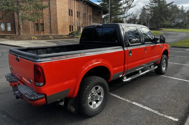 2004 Ford Super Duty 1st Gen - Image 2 of 8