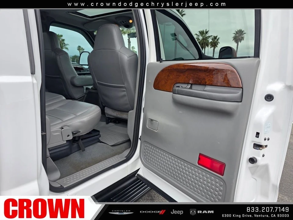 2004 Ford Super Duty 1st Gen - Image 23 of 31