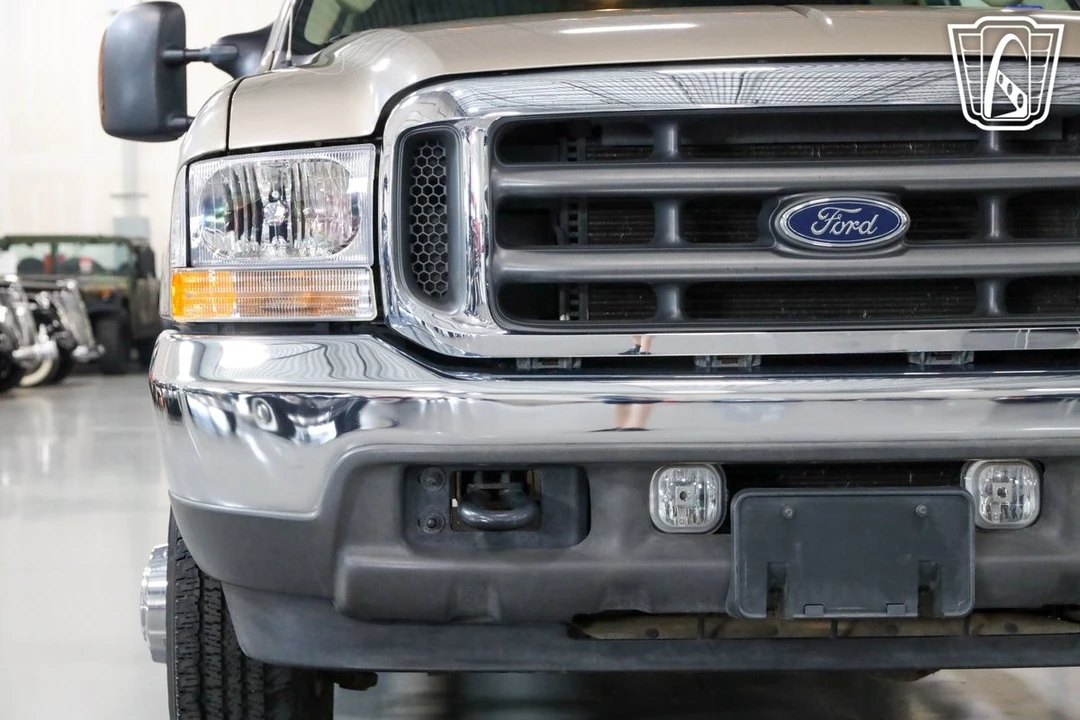 2004 Ford Super Duty 1st Gen - Image 9 of 12