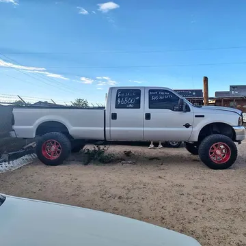 2004 Ford F-350 Super Duty XLT Pickup 4D 8 ft