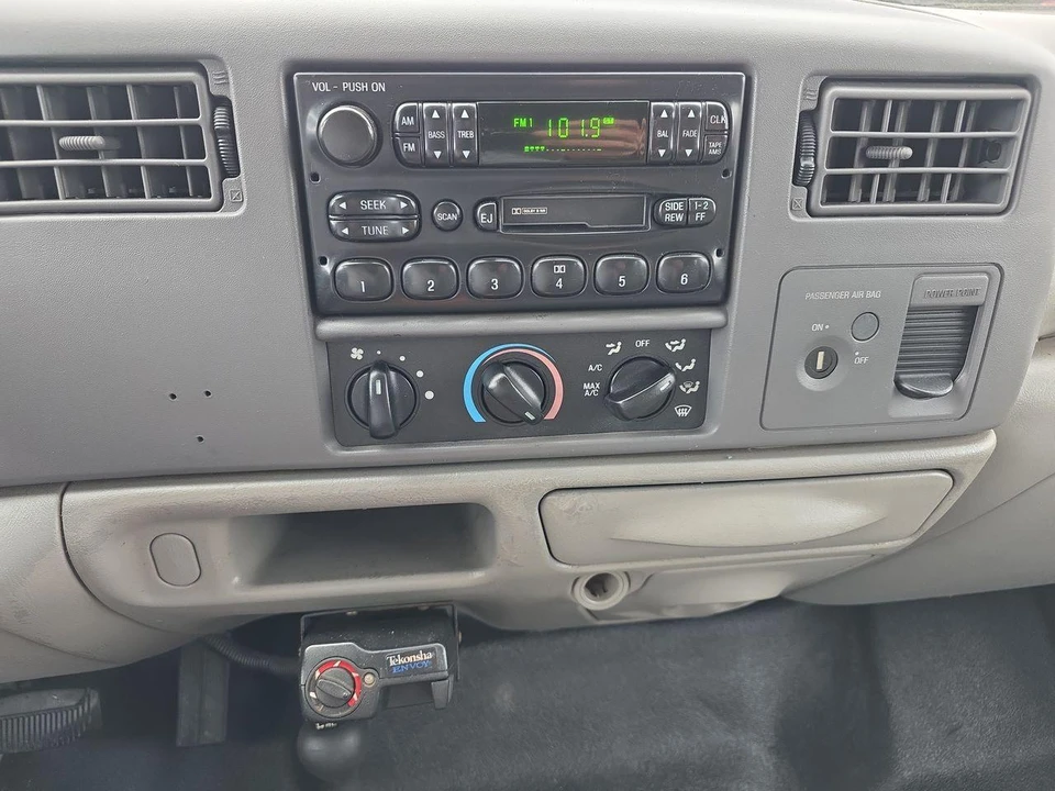 2004 Ford F-Series - Image 9 of 28