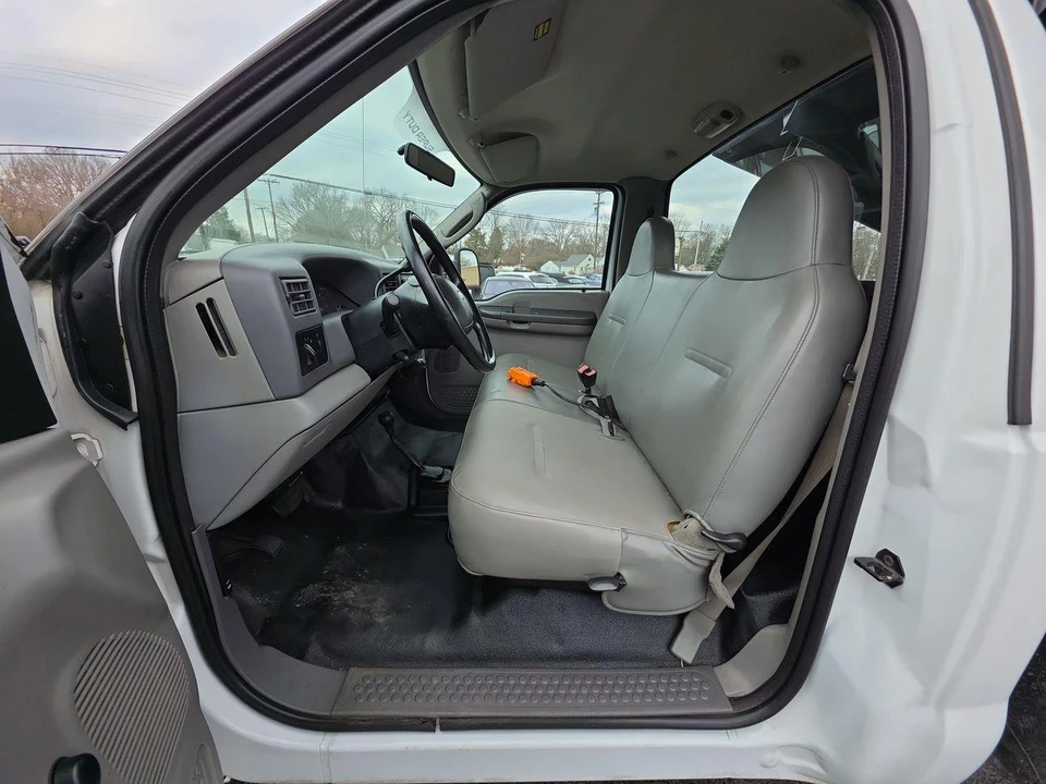 2004 Ford F-Series - Image 3 of 28