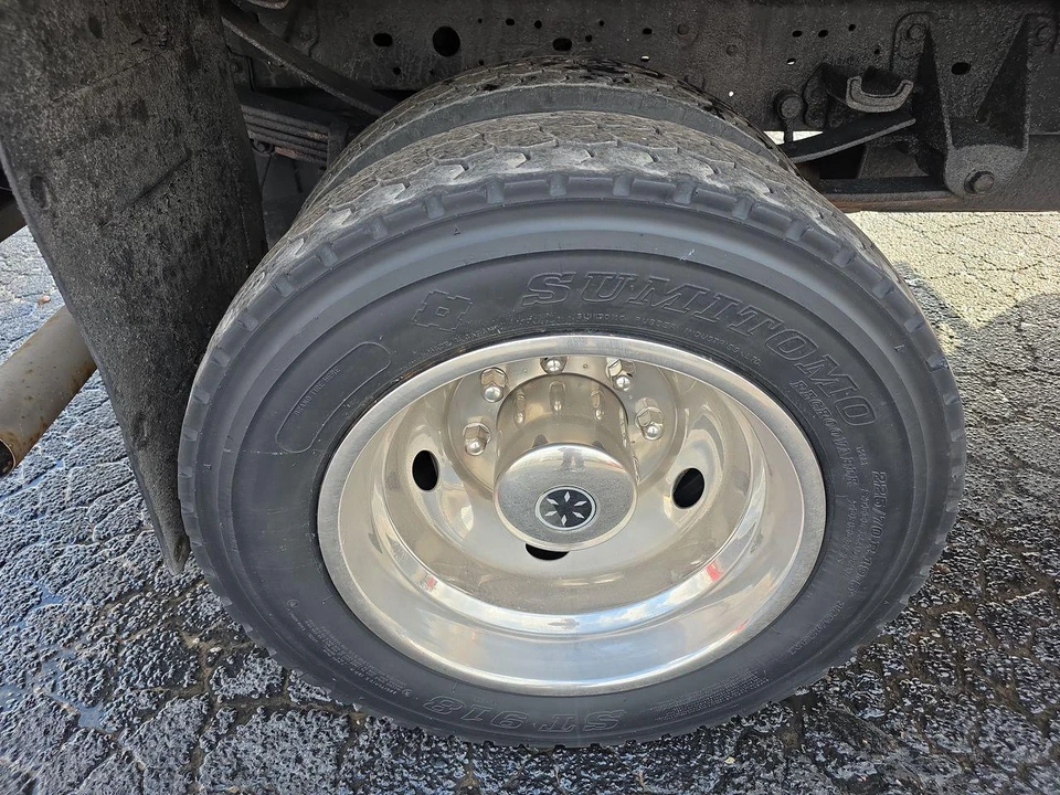 2004 Ford F-Series - Image 17 of 28