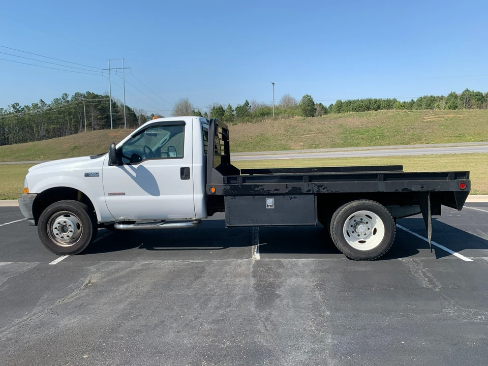 2004 Ford Super Duty 1st Gen - Image 2 of 10