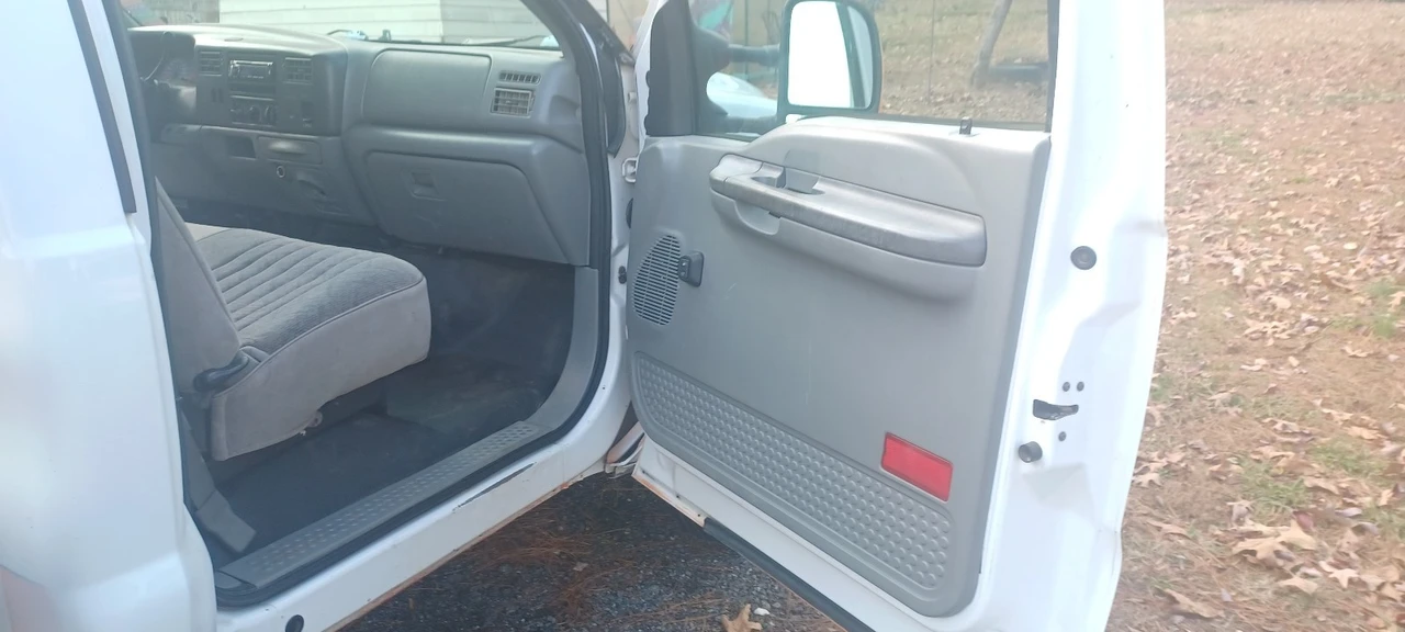 2004 Ford Super Duty 1st Gen - Image 19 of 21