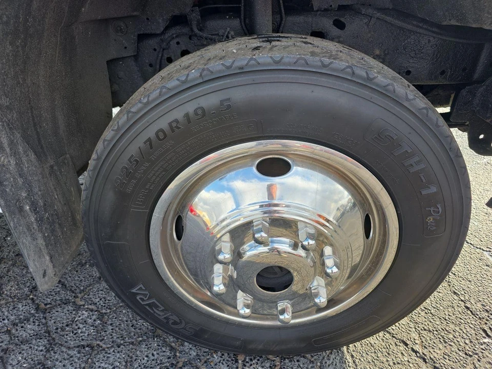2004 Ford Super Duty 1st Gen - Image 16 of 21