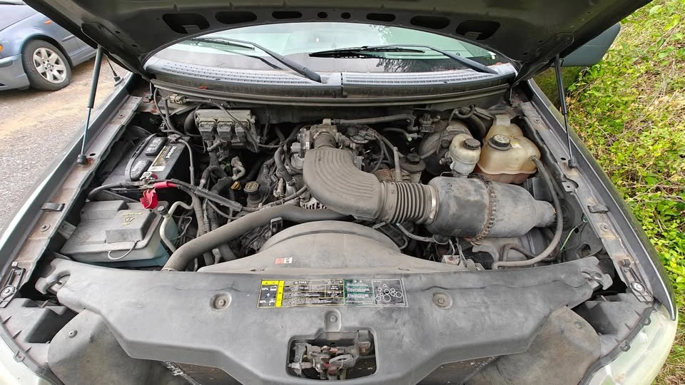 2004 Ford F-Series - Image 11 of 18