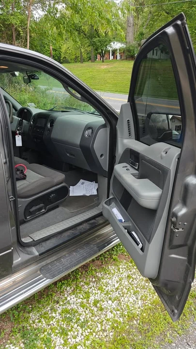 2004 Ford F-Series - Image 3 of 18