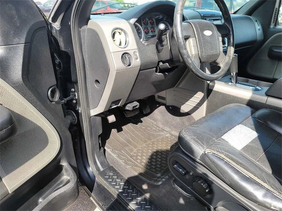 2004 Ford F-150 10th Gen - Image 27 of 31