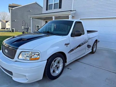 2004 Ford F-150 Lightning