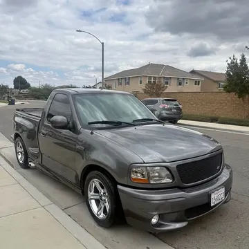 2004 Ford F150 Lightning