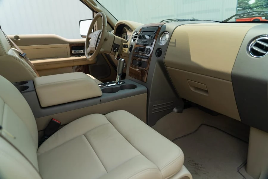 2004 Ford F-Series - Image 10 of 15