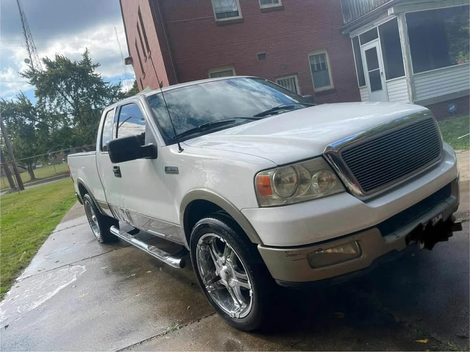 2004 Ford F-150 10th Gen - Image 2 of 11