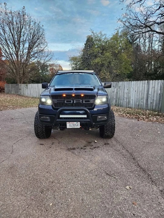 2004 Ford F-150 10th Gen - Image 2 of 19