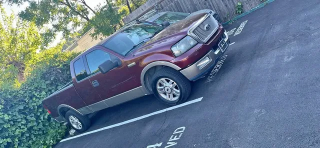 2004 Ford F150 SuperCrew Cab · Lariat Pickup 4D 6 1/2 ft