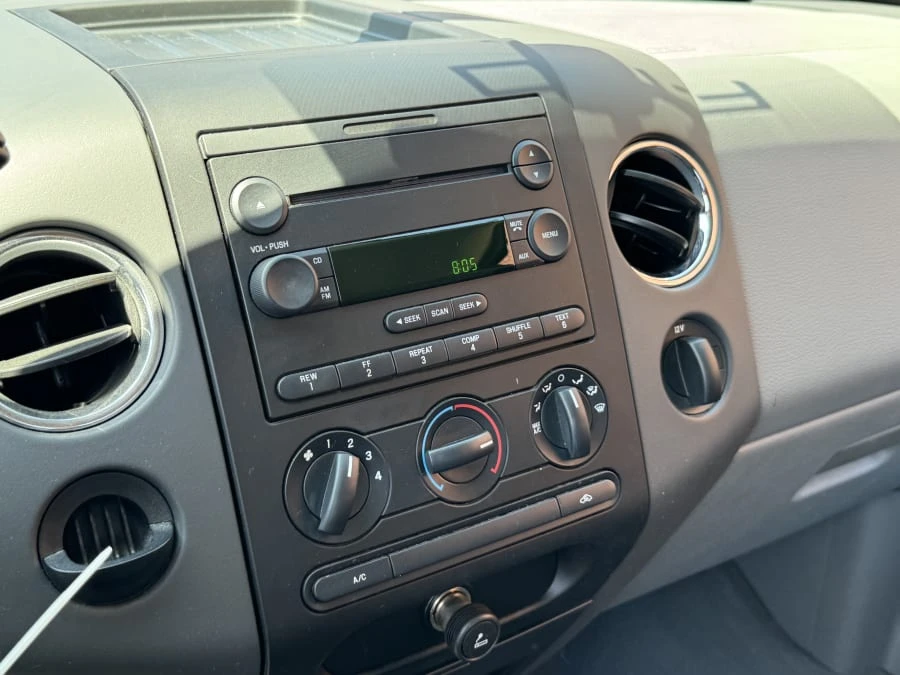 2004 Ford F-Series - Image 6 of 9