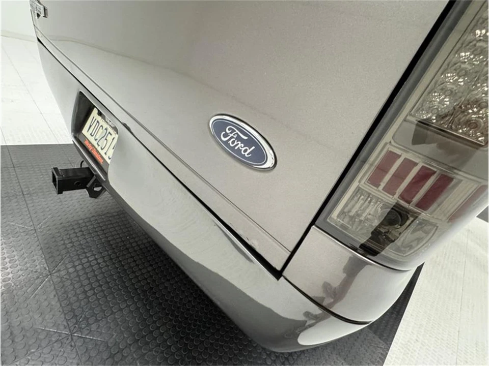 2004 Ford Super Duty 1st Gen - Image 31 of 31