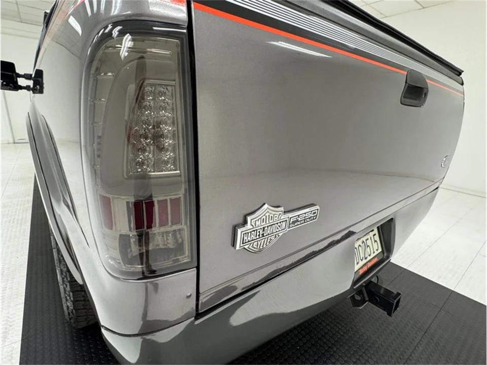2004 Ford Super Duty 1st Gen - Image 22 of 31