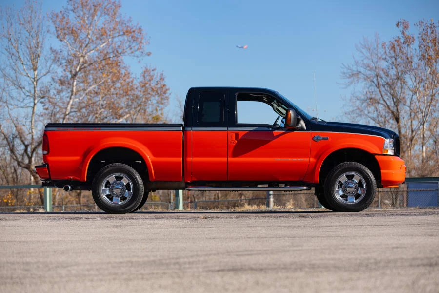 2004 Ford Super Duty 1st Gen - Image 2 of 31
