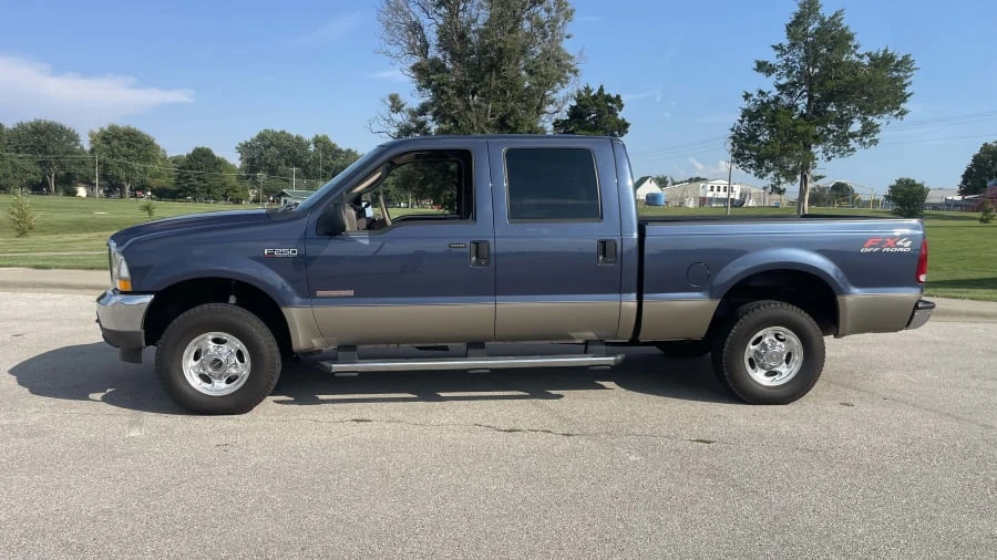 2004 Ford Super Duty 1st Gen - Image 2 of 10