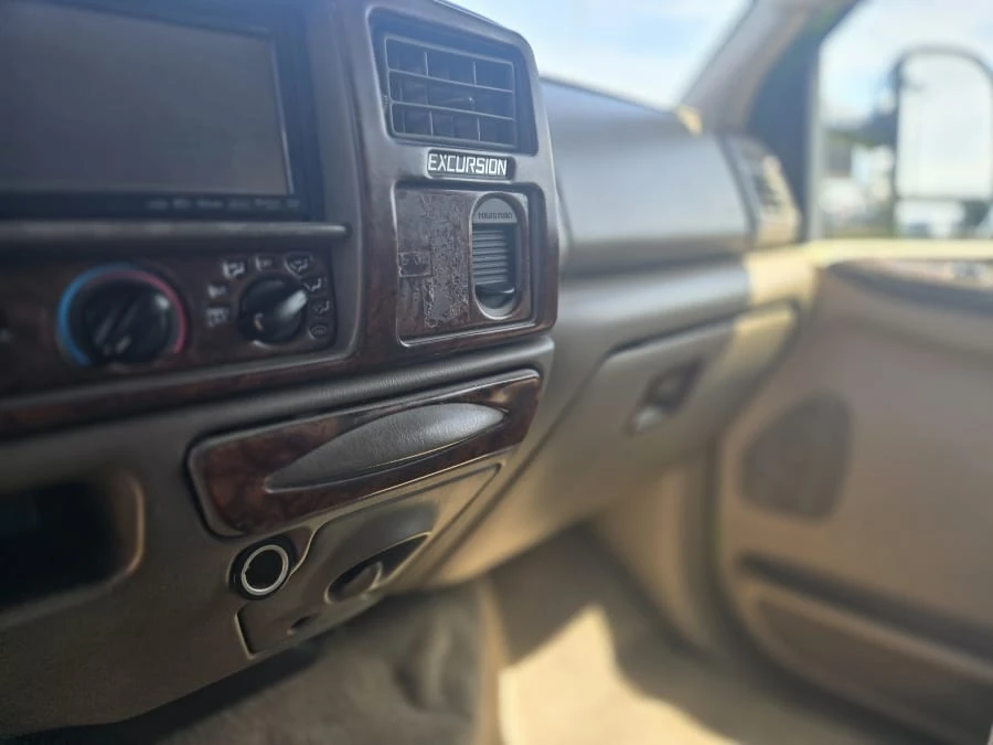 2004 Ford Super Duty 1st Gen - Image 19 of 31