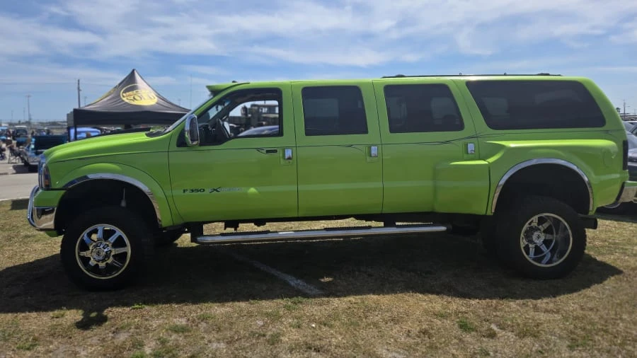 2004 Ford Super Duty 1st Gen - Image 2 of 31