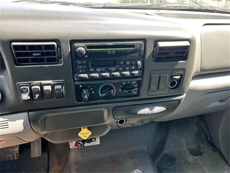 2004 Ford Super Duty 1st Gen - Image 15 of 16