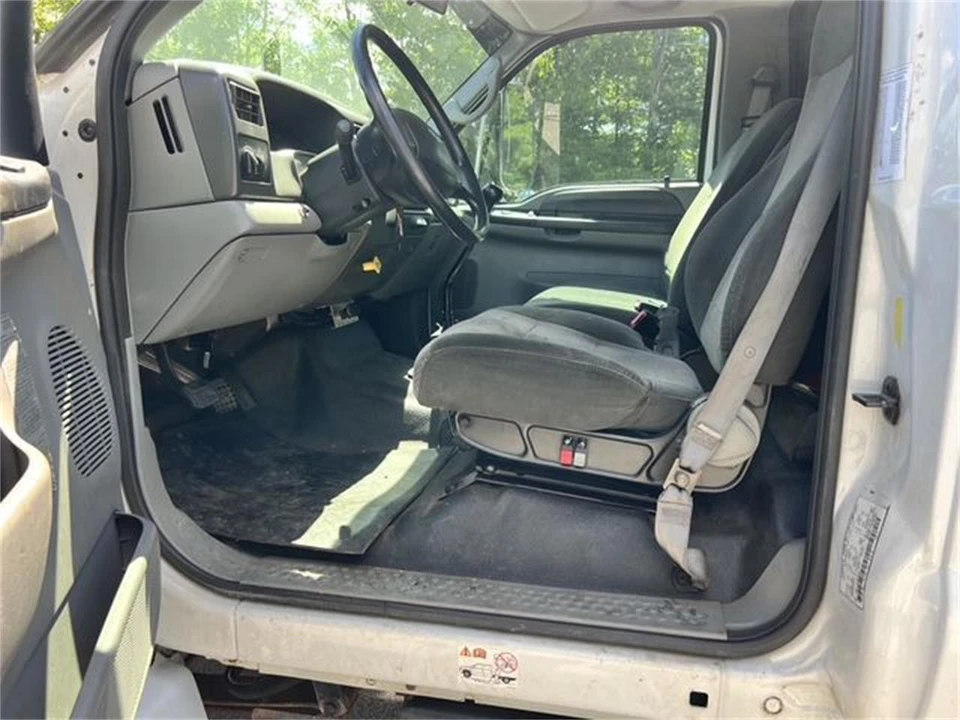 2004 Ford Super Duty 1st Gen - Image 12 of 16