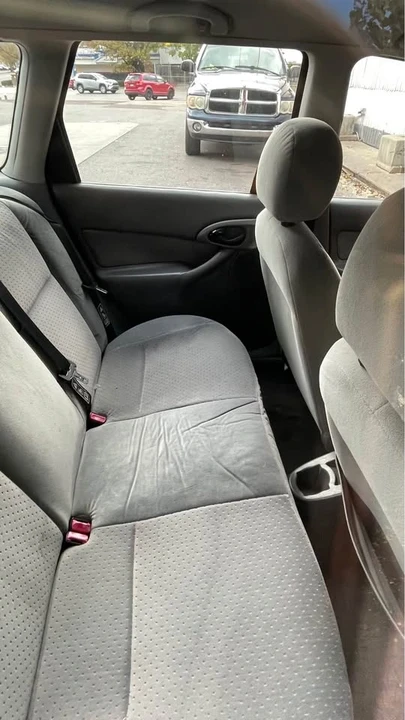 2004 Ford Focus 1st Gen - Image 6 of 7