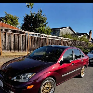 2004 Ford Focus SE Sedan 4D