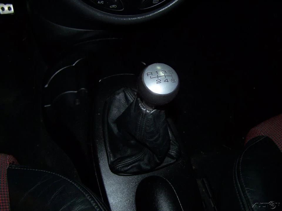 2004 Ford Focus 1st Gen - Image 11 of 12