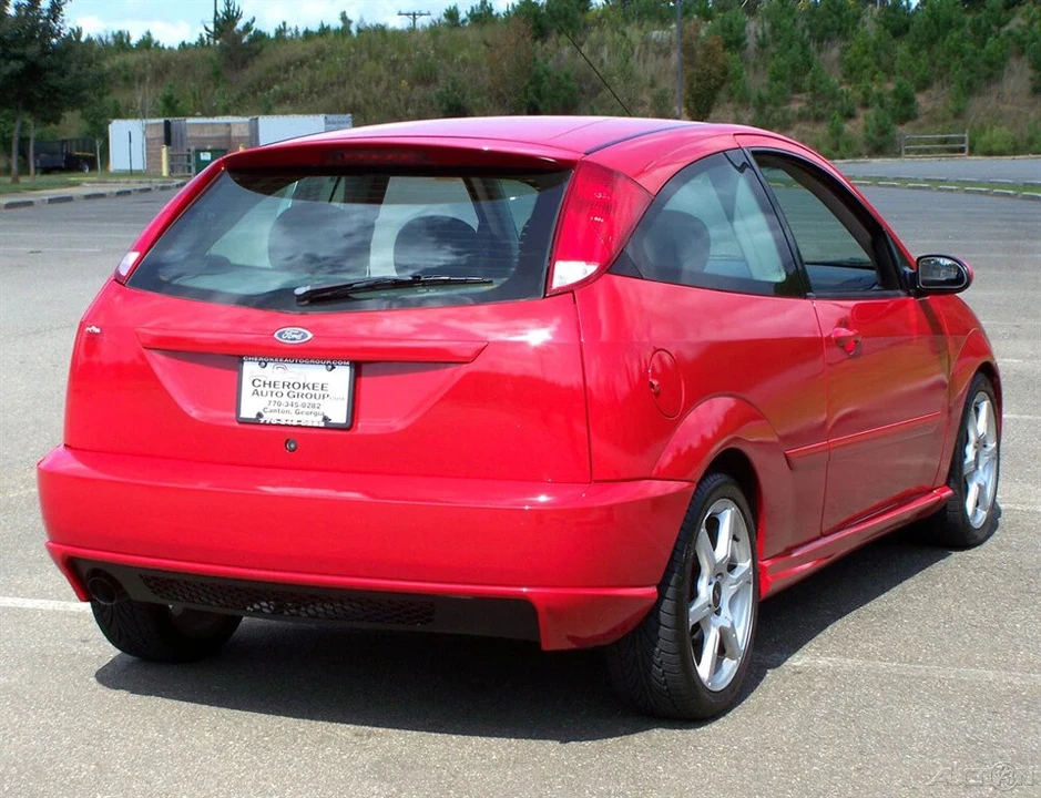 2004 Ford Focus 1st Gen - Image 2 of 12