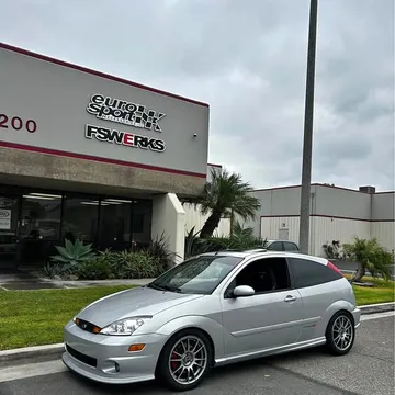 2004 Ford Focus SVT Hatchback 2D