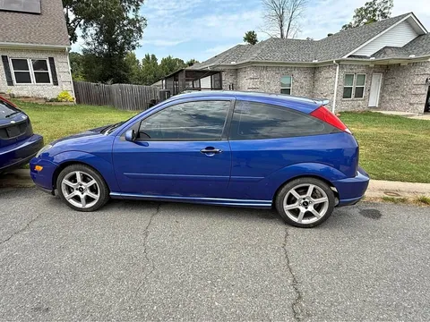 2004 Ford Focus SVT Hatchback 2D