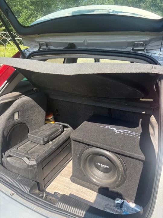 2004 Ford Focus 1st Gen - Image 3 of 9