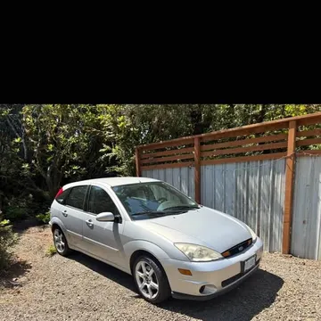 2004 Ford Focus SVT Hatchback 4D