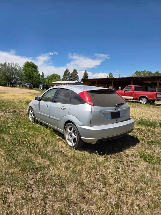 2004 Ford Focus 1st Gen - Image 2 of 3