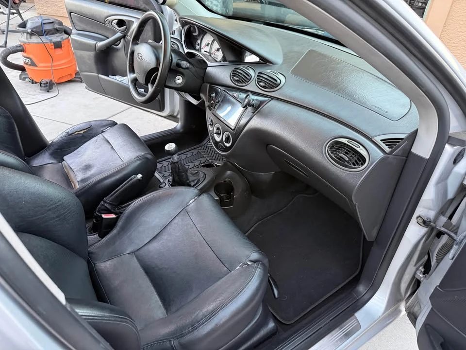 2004 Ford Focus 1st Gen - Image 9 of 10