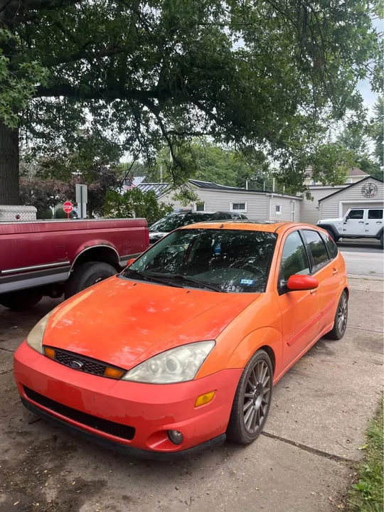 2004 Ford Focus 1st Gen - Image 2 of 11