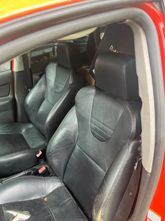 2004 Ford Focus 1st Gen - Image 6 of 11