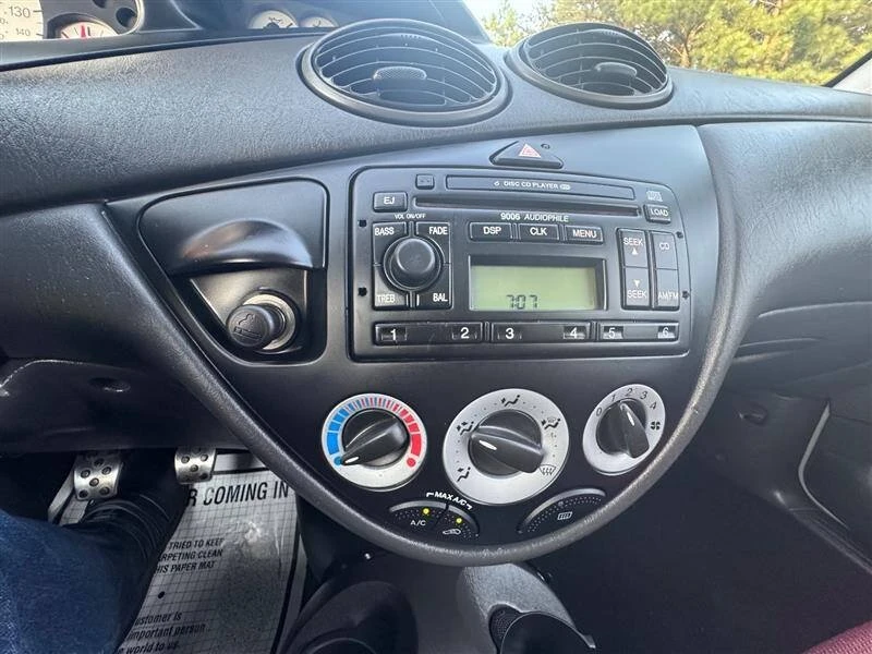 2004 Ford Focus 1st Gen - Image 19 of 20