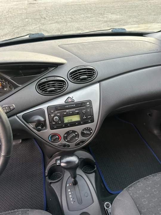 2004 Ford Focus 1st Gen - Image 9 of 21