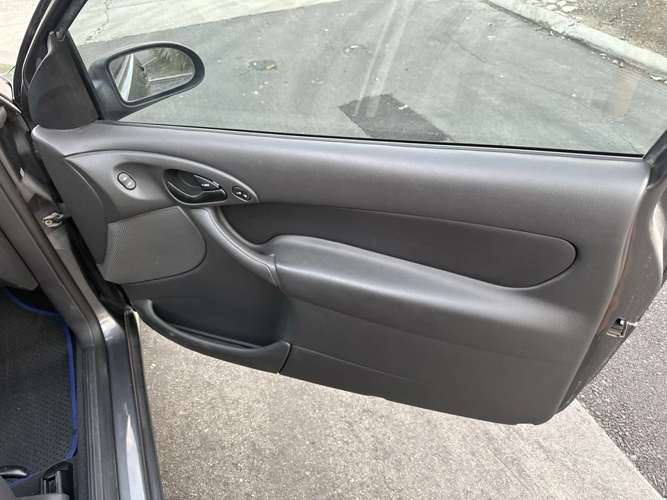 2004 Ford Focus 1st Gen - Image 14 of 21
