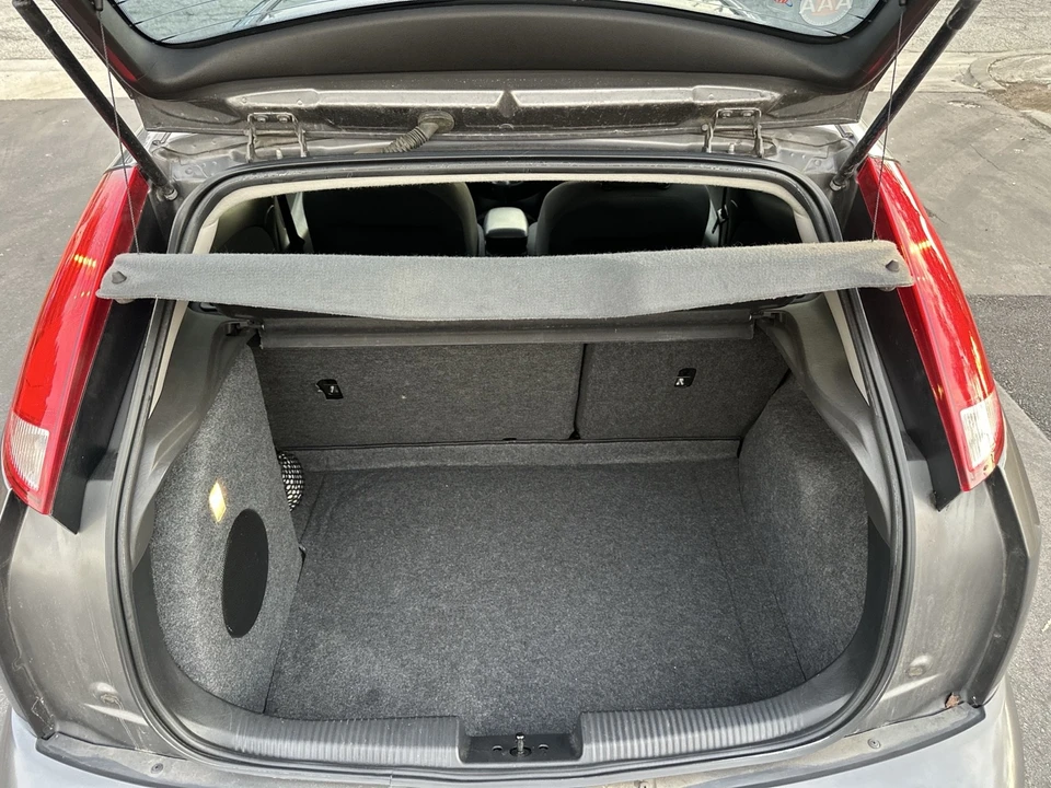 2004 Ford Focus 1st Gen - Image 16 of 21