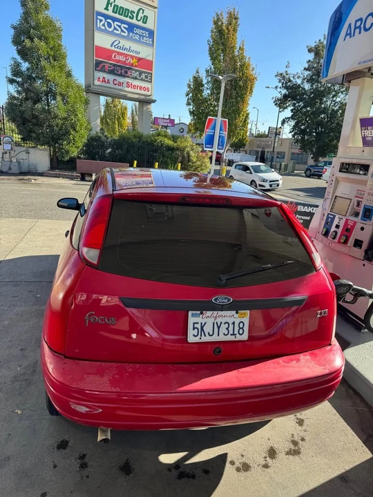 2004 Ford Focus 1st Gen - Image 3 of 6