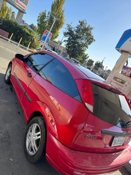 2004 Ford Focus 1st Gen - Image 2 of 6