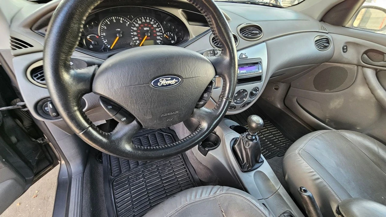 2004 Ford Focus 1st Gen - Image 13 of 18